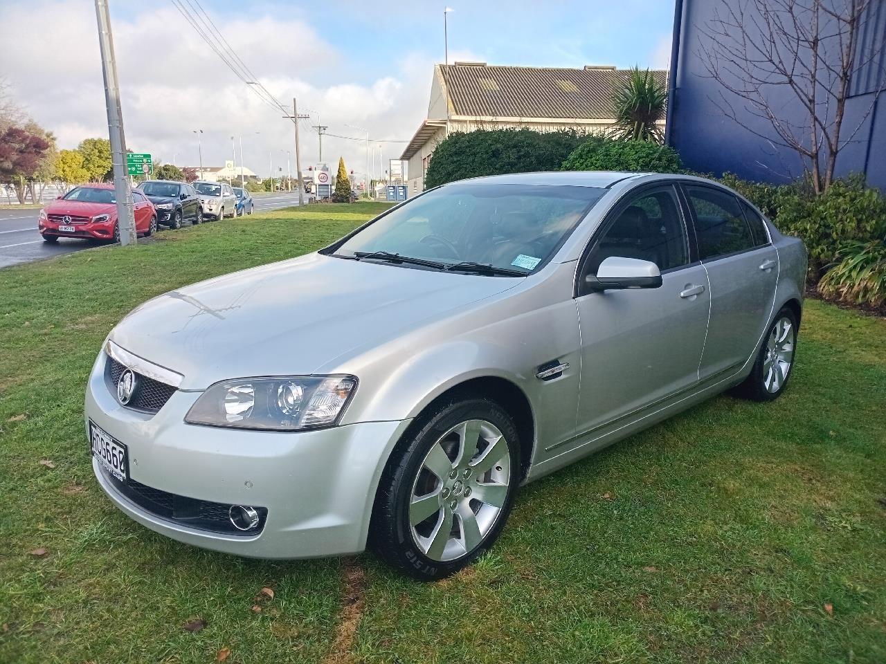 image-7, 2007 Holden COMMODORE CALAIS-V SEDAN V6 AT at Christchurch