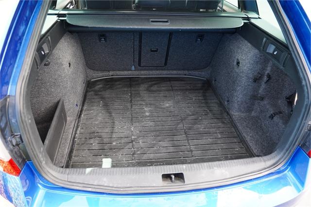 image-16, 2015 Skoda Octavia Rs tsi 162kw 2.0t at Dunedin