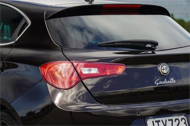 image-6, 2016 AlfaRomeo Giulietta Qv 1.7P/6At/Ha/5Dr/5 at Dunedin