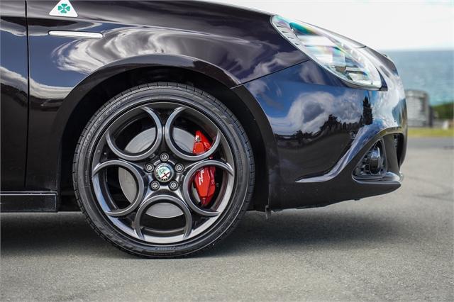 image-4, 2016 AlfaRomeo Giulietta Qv 1.7P/6At/Ha/5Dr/5 at Dunedin
