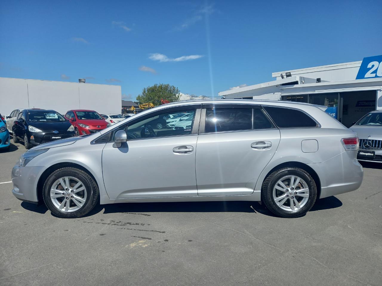 image-12, 2012 Toyota Avensis at Christchurch