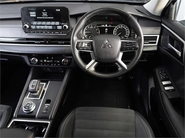 image-1, 2023 Mitsubishi Outlander XLS 2.5 4x4 at Dunedin