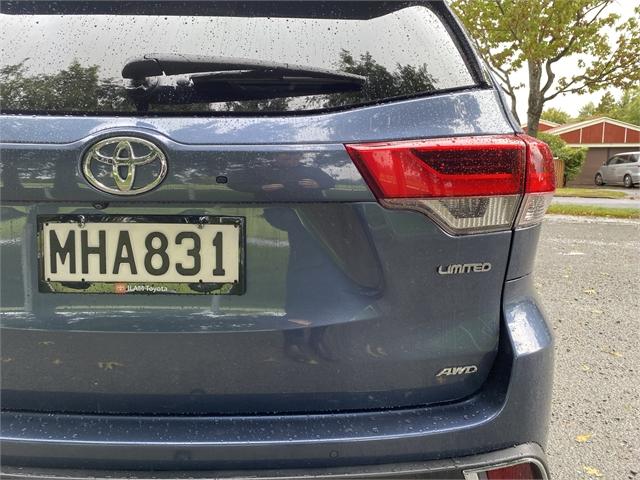 image-7, 2019 Toyota Highlander Limited 3.5L Petrol 4WD at Christchurch