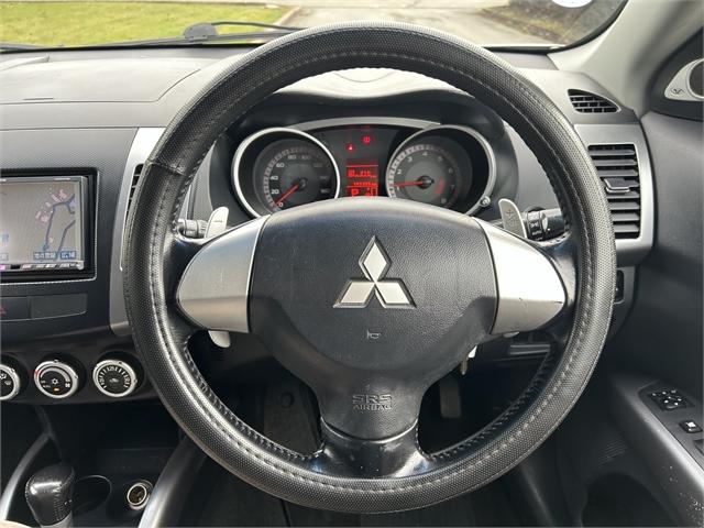 image-16, 2007 Mitsubishi Outlander 4WD 7 SEATER at Invercargill