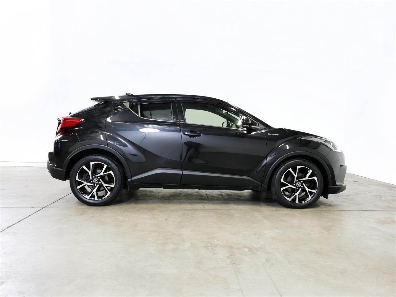 image-9, 2017 Toyota C-HR Hybrid G-Package at Christchurch