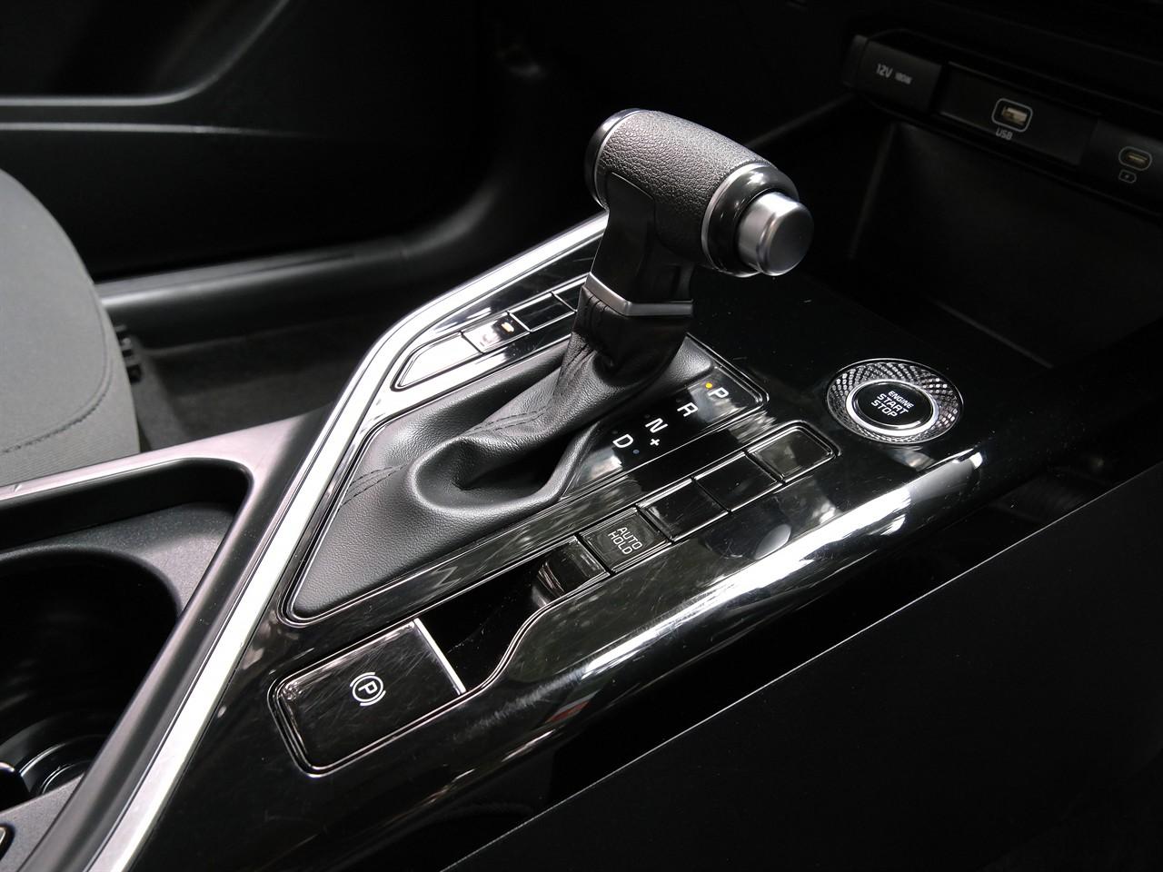 image-12, 2023 Kia Niro Light 1.6lt Hybrid 'NZ New' at Christchurch