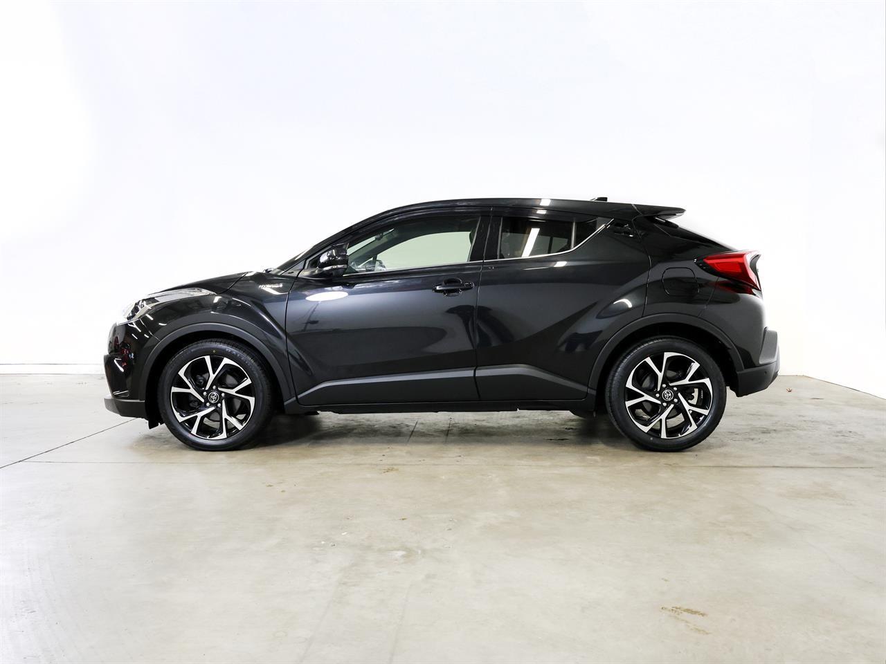 image-4, 2017 Toyota C-HR Hybrid G-Package at Christchurch