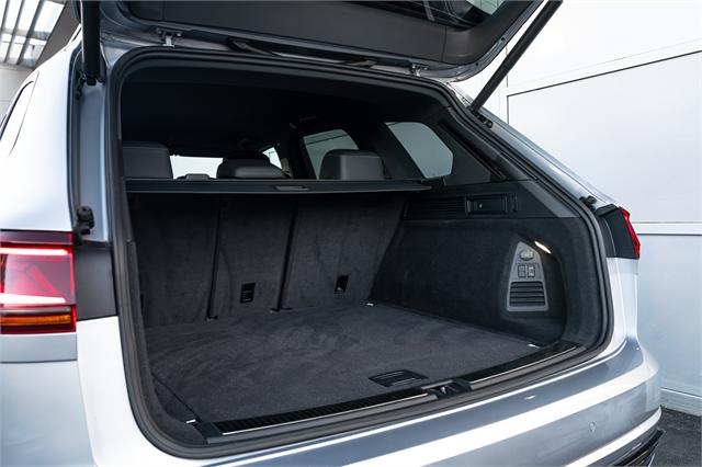 image-11, 2021 Volkswagen Touareg R-Line V8 310kW Diesel Aut at Christchurch