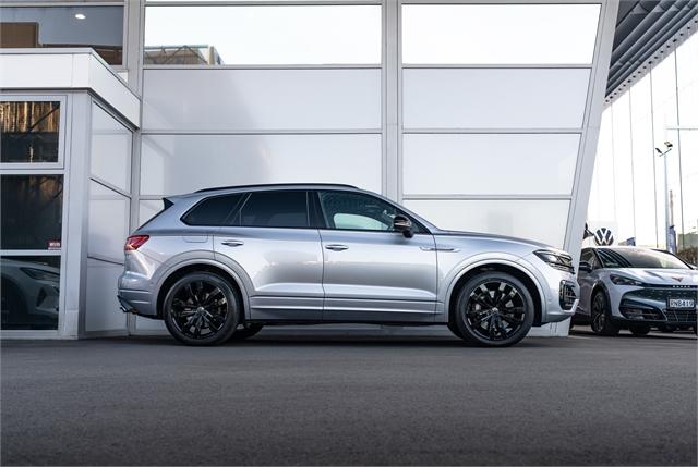 image-1, 2021 Volkswagen Touareg R-Line V8 310kW Diesel Aut at Christchurch