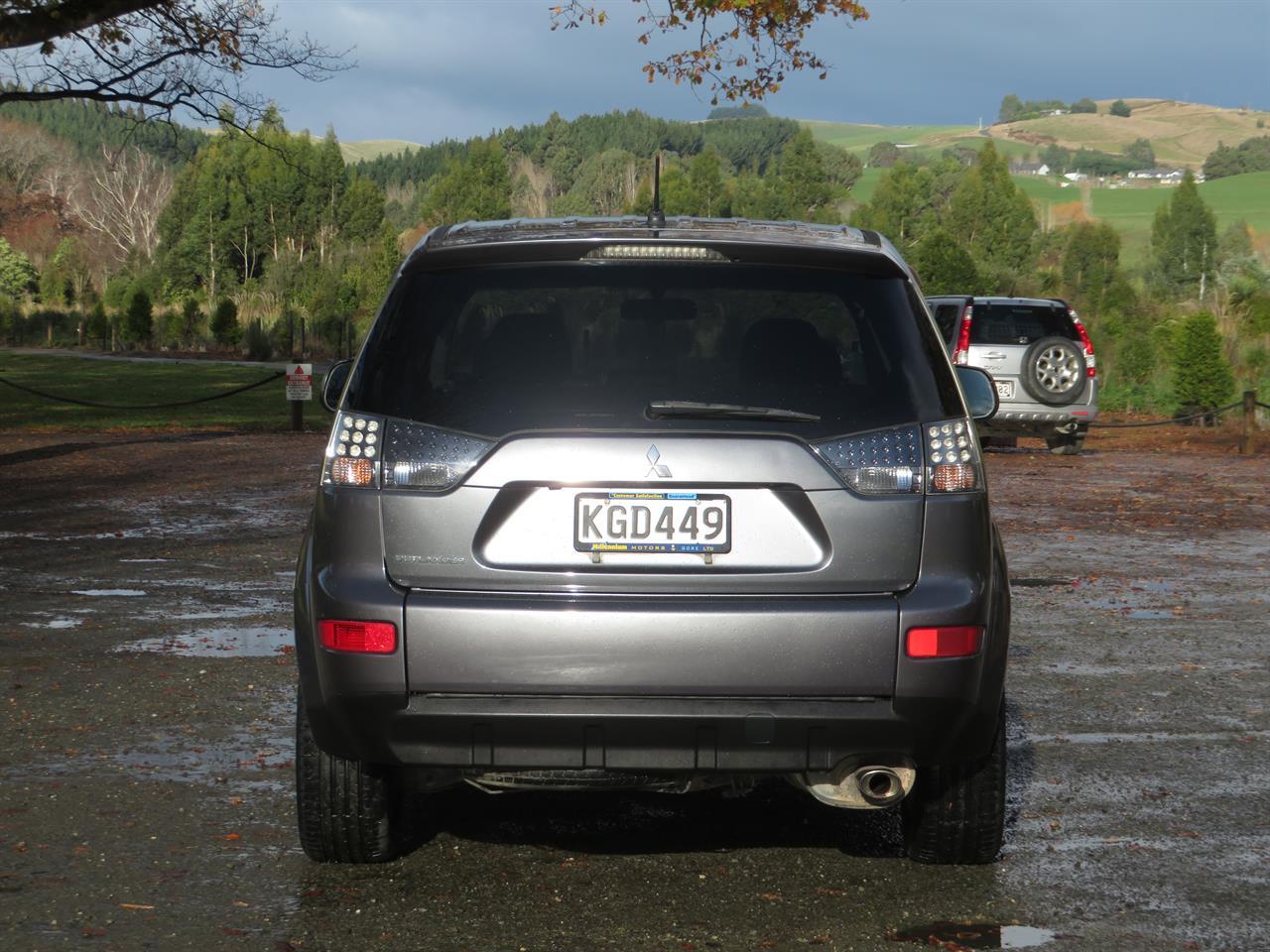 image-3, 2005 Mitsubishi Outlander 4WD 7 Seater at Gore