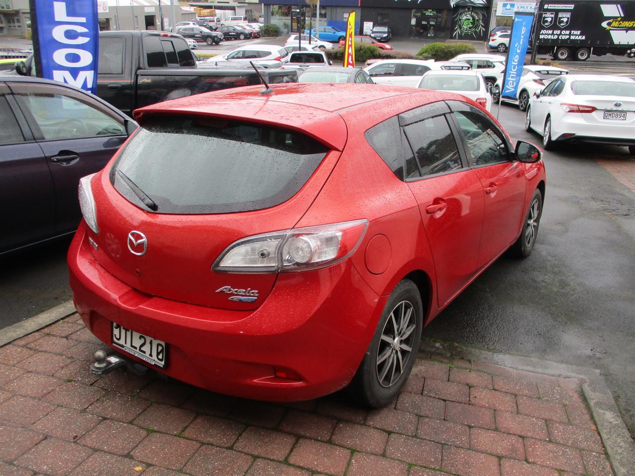 image-1, 2012 Mazda Axela 2.0 H/B at Dunedin