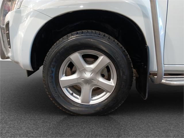 image-8, 2020 Isuzu D-Max LX Man Space 4WD N at Dunedin