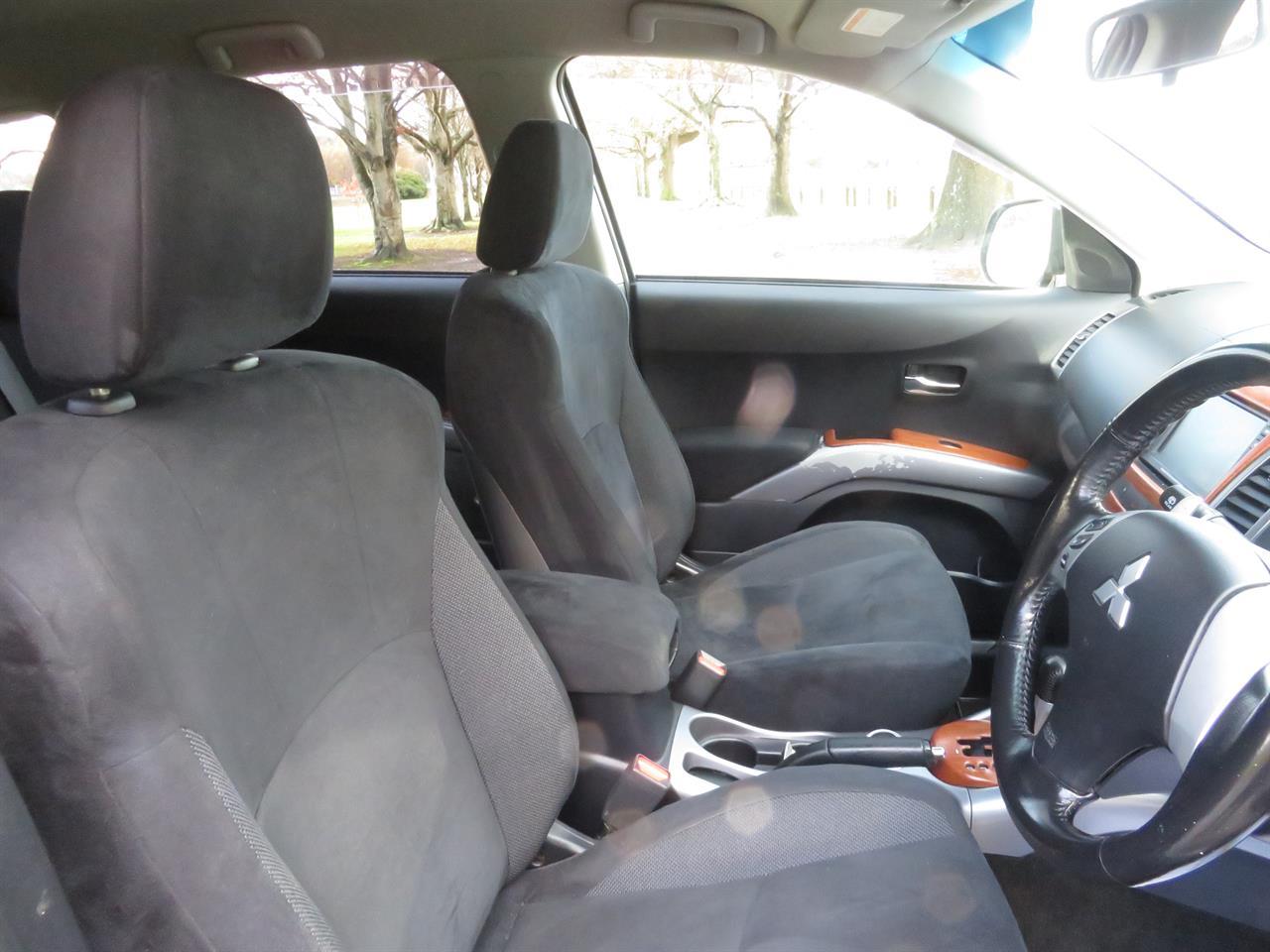 image-11, 2005 Mitsubishi Outlander 4WD 7 Seater at Gore