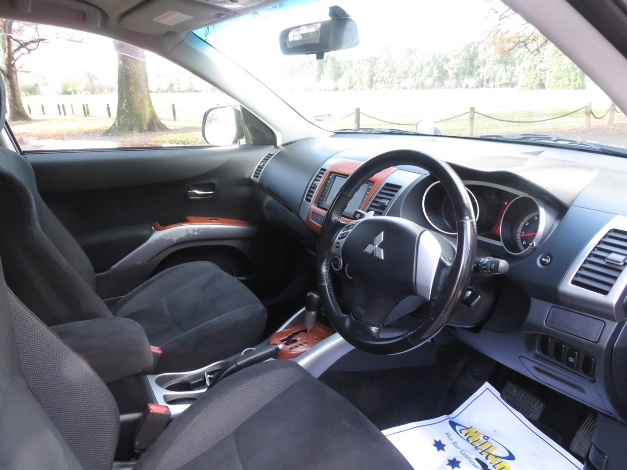 image-10, 2005 Mitsubishi Outlander 4WD 7 Seater at Gore