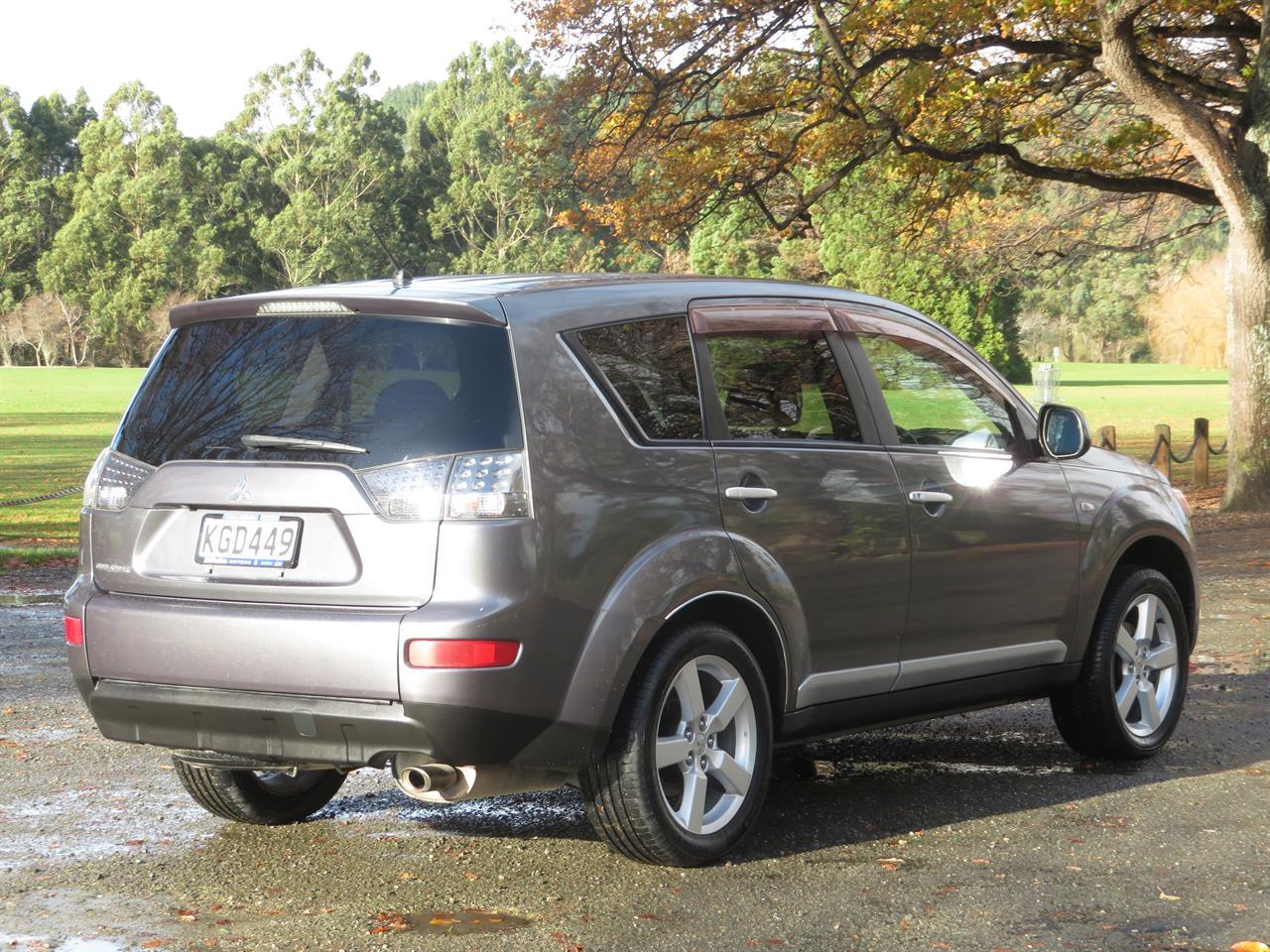 image-2, 2005 Mitsubishi Outlander 4WD 7 Seater at Gore