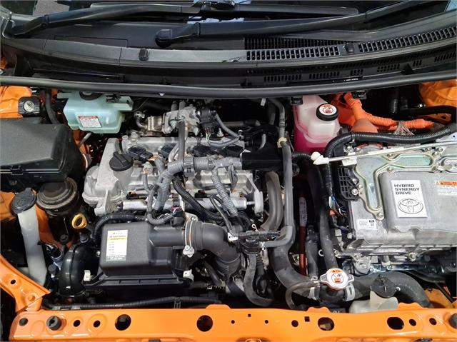 image-8, 2018 Toyota Prius c NZ New at Dunedin