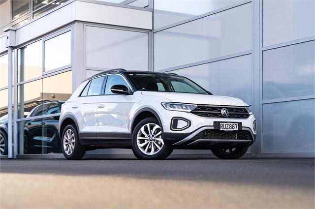image-0, 2025 Volkswagen T-Roc Life 2WD Facelift Petrol Aut at Christchurch