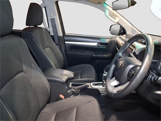 image-14, 2023 Toyota Hilux SR5 4WD at Dunedin