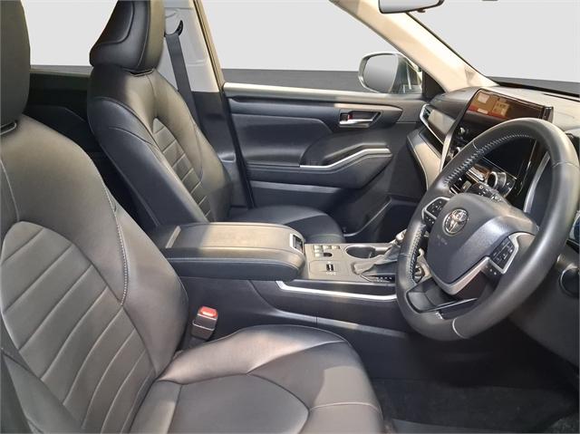 image-14, 2024 Toyota Highlander Limited at Dunedin
