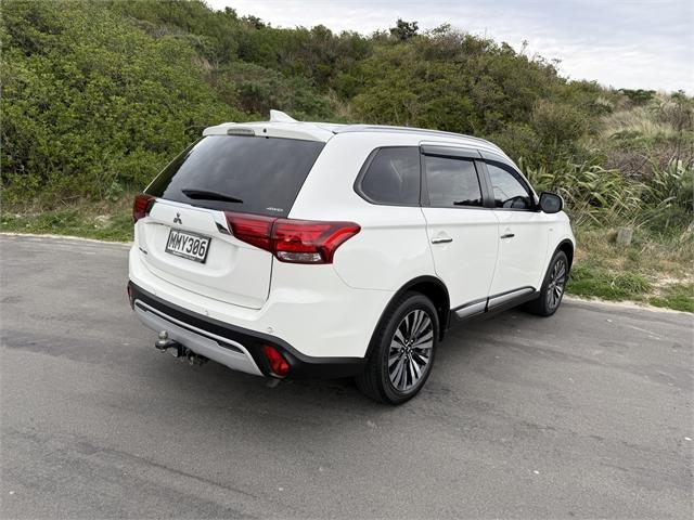 image-7, 2019 Mitsubishi Outlander Ls 2.4P/4Wd/Cvt at Dunedin