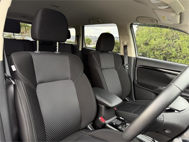 image-11, 2019 Mitsubishi Outlander Ls 2.4P/4Wd/Cvt at Dunedin
