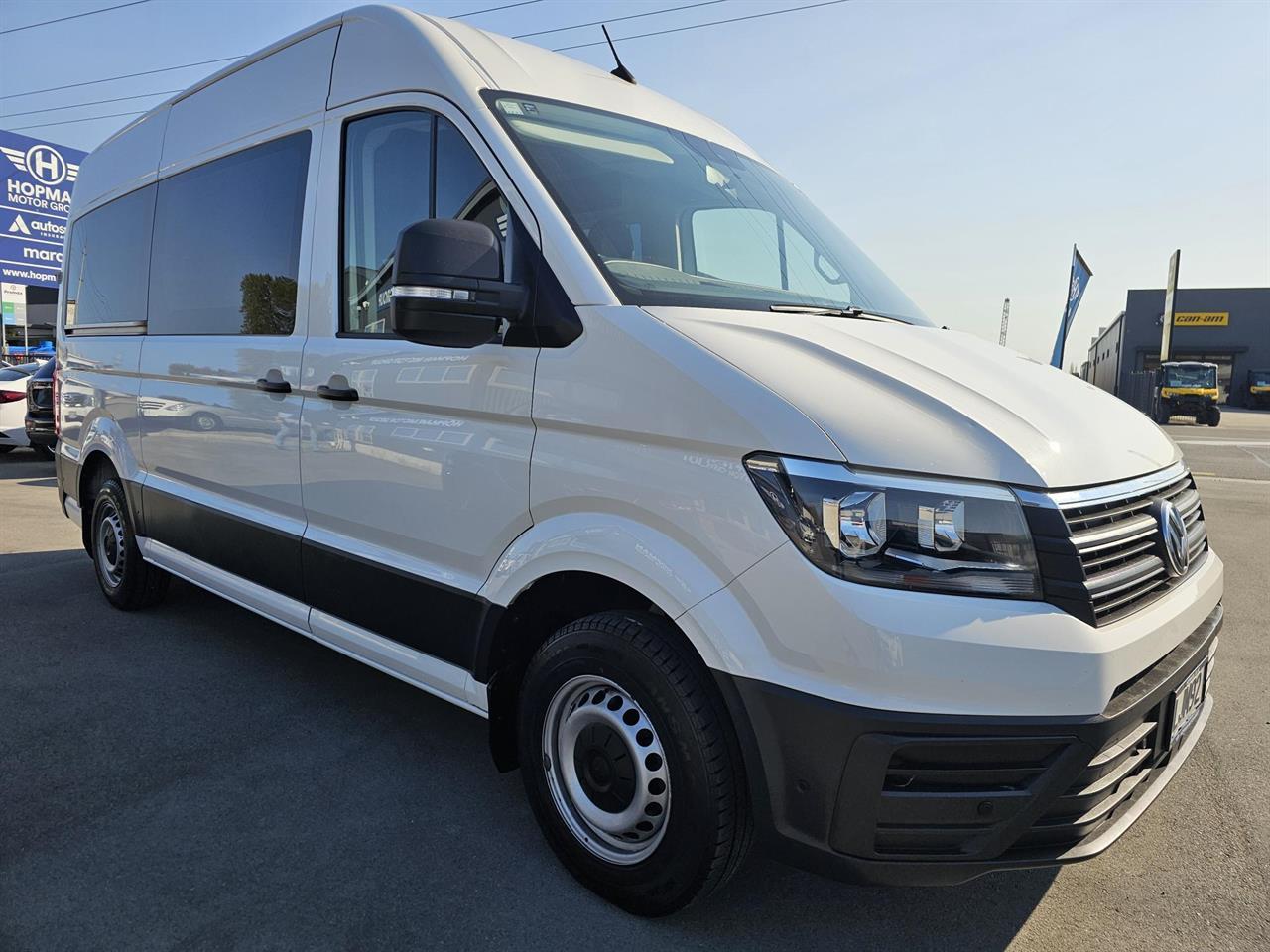 image-1, 2018 Volkswagen Crafter 35 12 Seat Minibus at Waimakariri