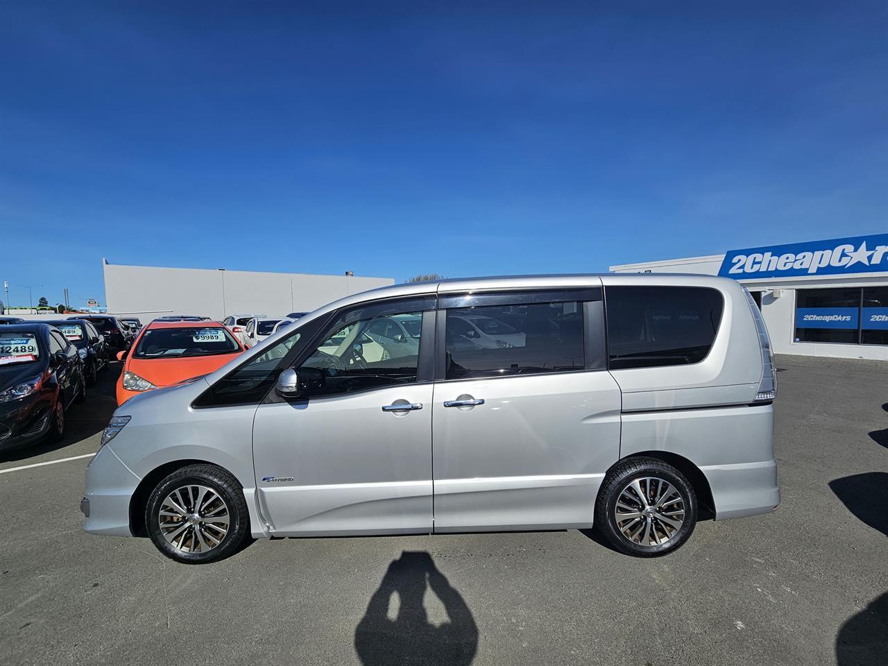 image-12, 2014 Nissan Serena Hybrid at Christchurch