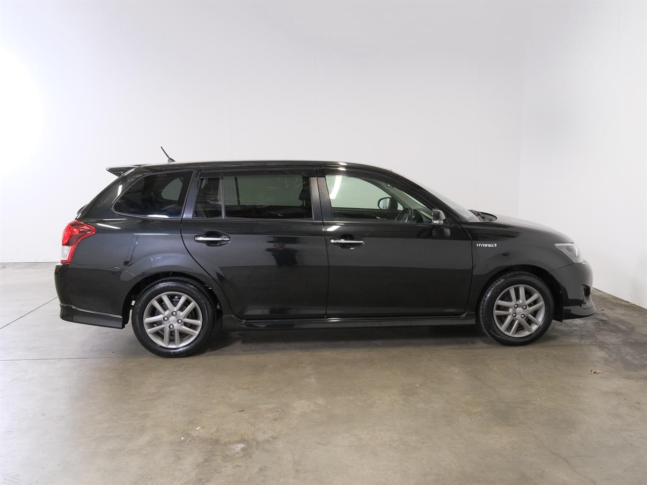 image-9, 2015 Toyota Corolla Fielder Hybrid G 'Aero Tourer' at Christchurch