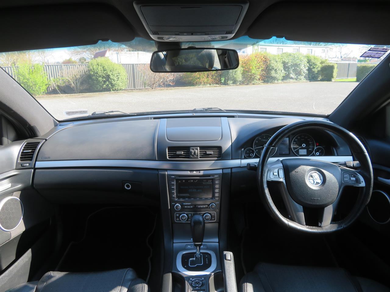 image-12, 2009 Holden Commodore Calais V at Gore