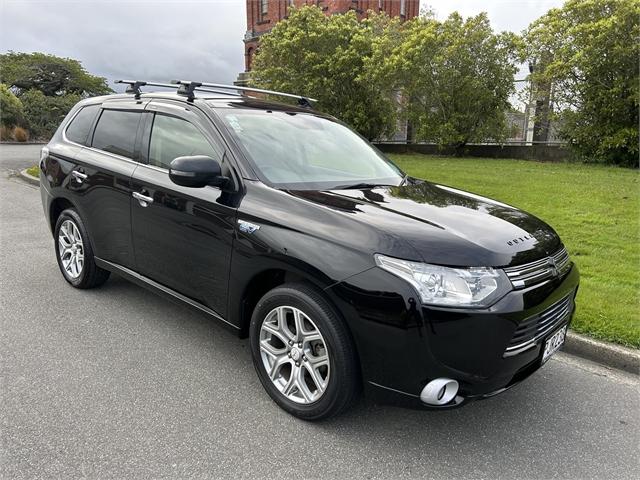 image-0, 2013 Mitsubishi Outlander G - PHEV at Invercargill