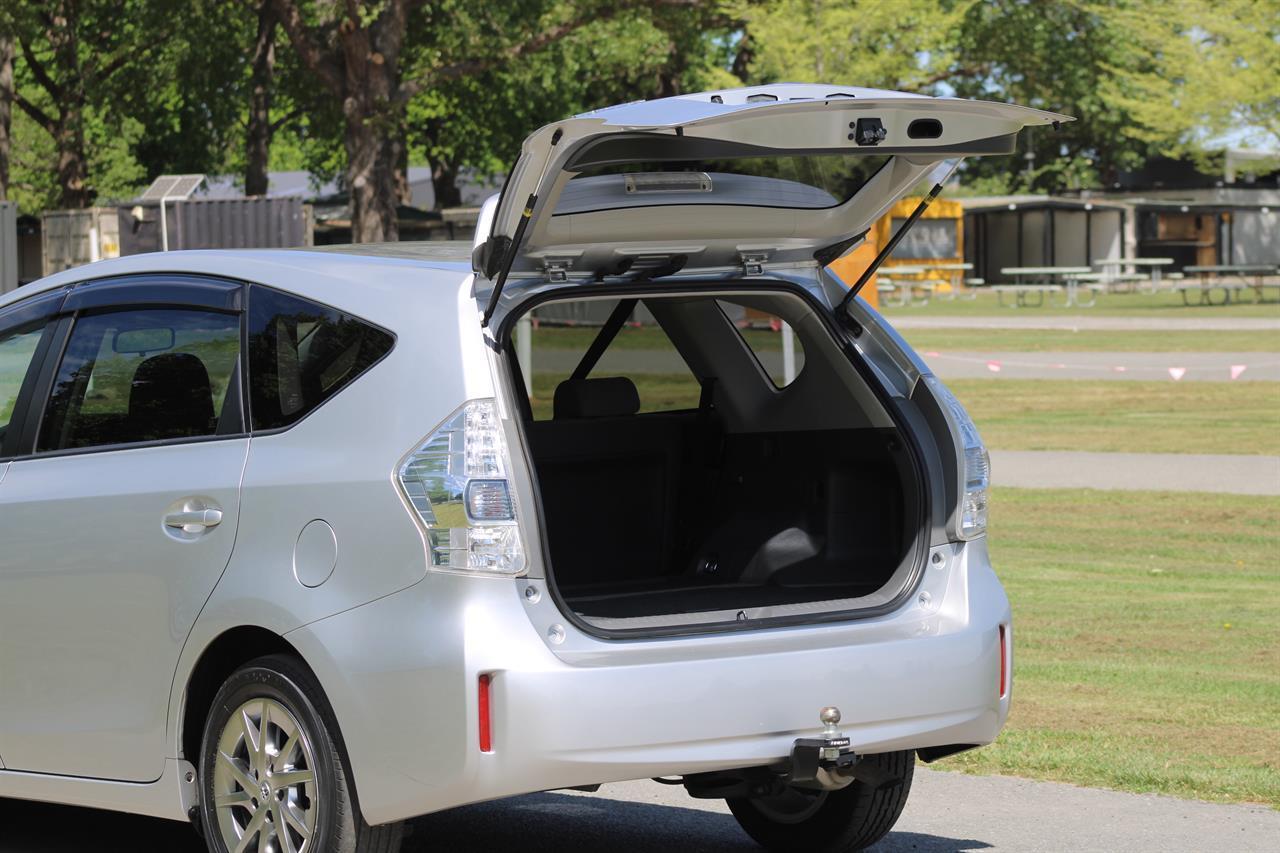 image-15, 2012 Toyota PRIUS Alpha at Christchurch