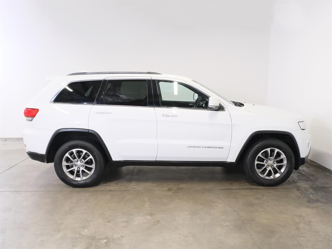 image-9, 2016 Jeep Grand Cherokee 3.6P 4WD Laredo 'Facelift at Christchurch