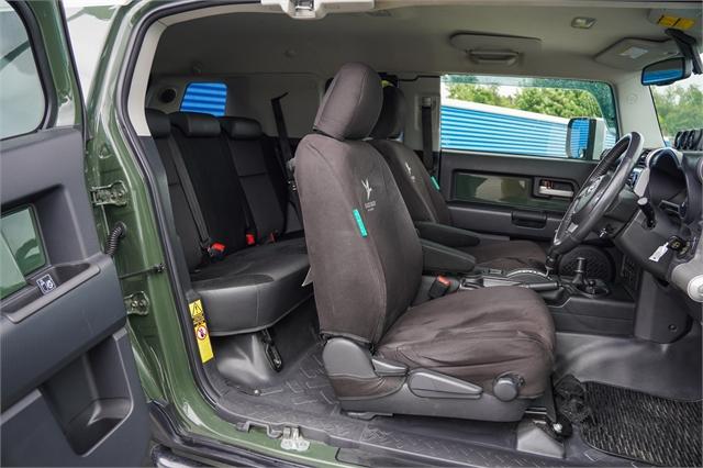 image-19, 2011 Toyota FJ Cruiser 4.0 4x4 auto at Dunedin