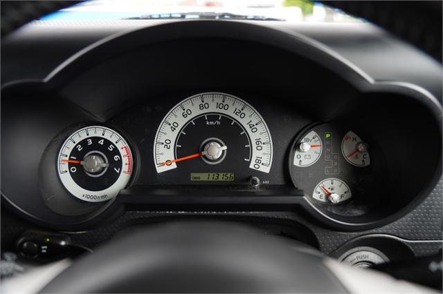 image-13, 2011 Toyota FJ Cruiser 4.0 4x4 auto at Dunedin