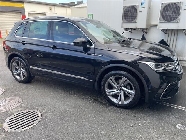 image-0, 2021 Volkswagen Tiguan R-Line 2WD at Invercargill