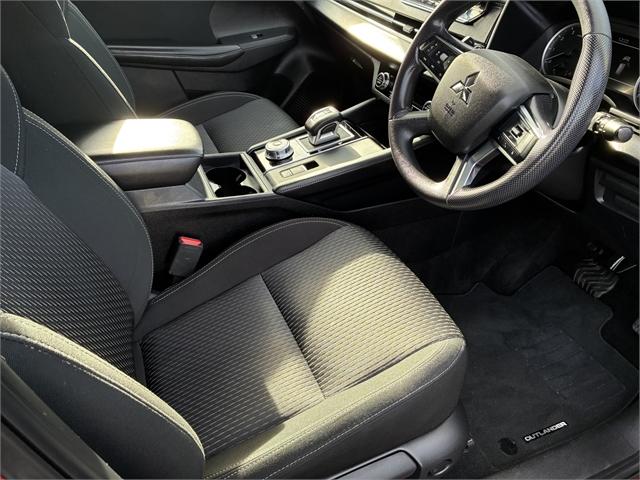 image-10, 2025 Mitsubishi Outlander Ls 2.5P/Cvt at Christchurch