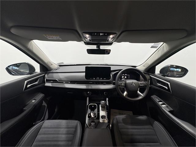 image-12, 2025 Mitsubishi Outlander 2.5P XLS 4WD CVT at Invercargill