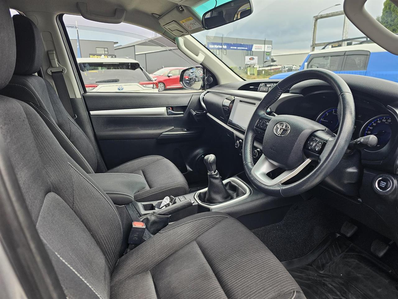 image-6, 2017 Toyota Hilux SR5 TD DC 2.8D/6MT/U at Waimakariri