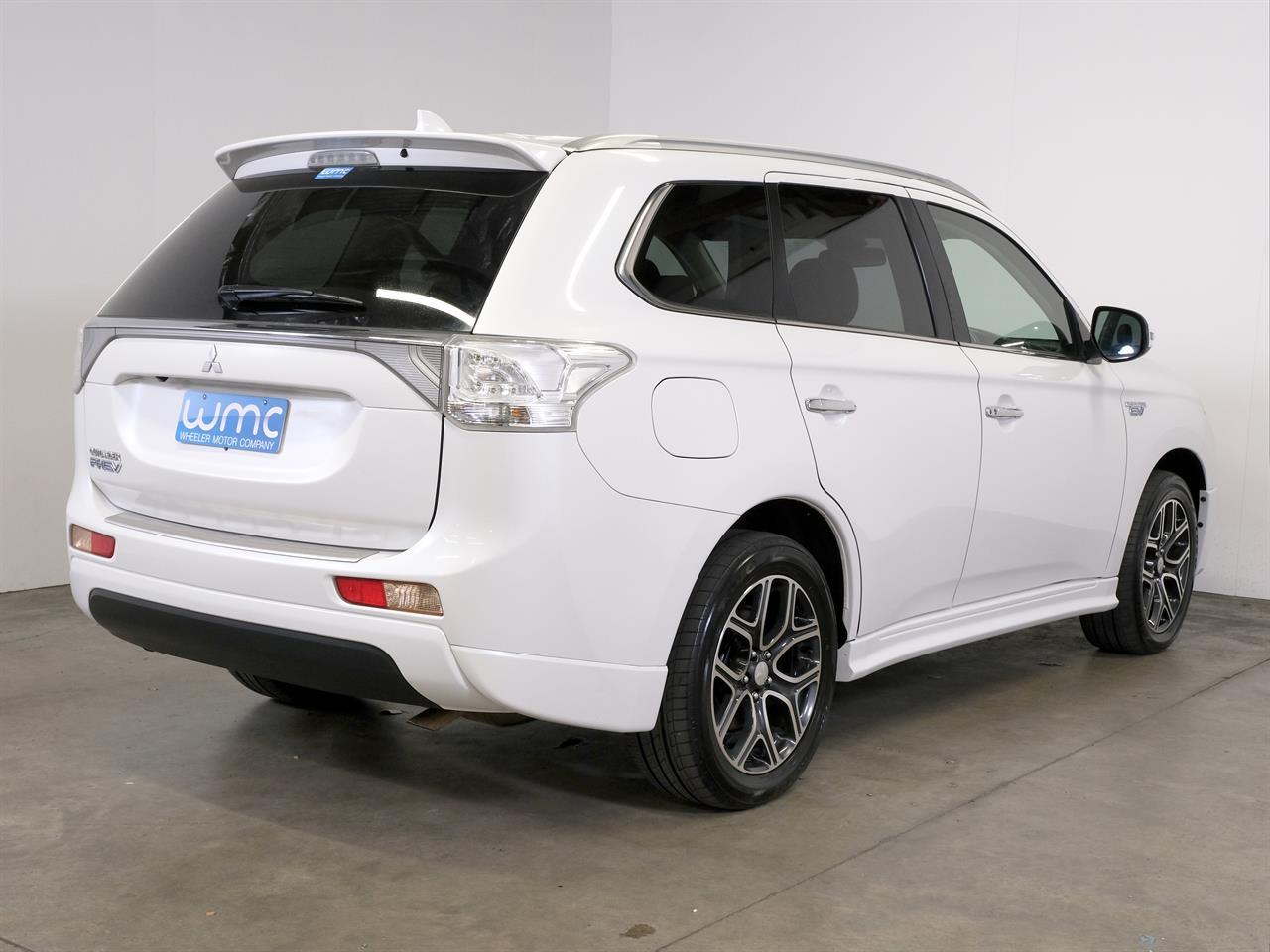 image-7, 2014 Mitsubishi Outlander PHEV 'Sport Style Editio at Christchurch