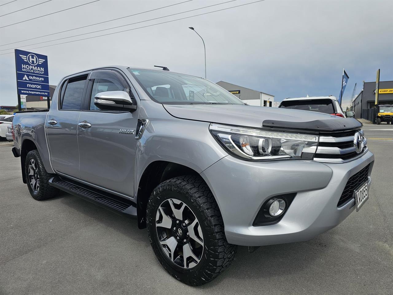 image-1, 2017 Toyota Hilux SR5 TD DC 2.8D/6MT/U at Waimakariri