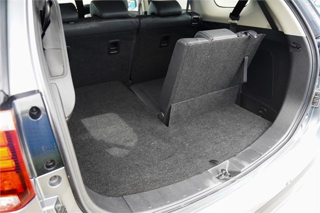 image-17, 2019 Mitsubishi Outlander Vrx 2.4P/4Wd at Dunedin