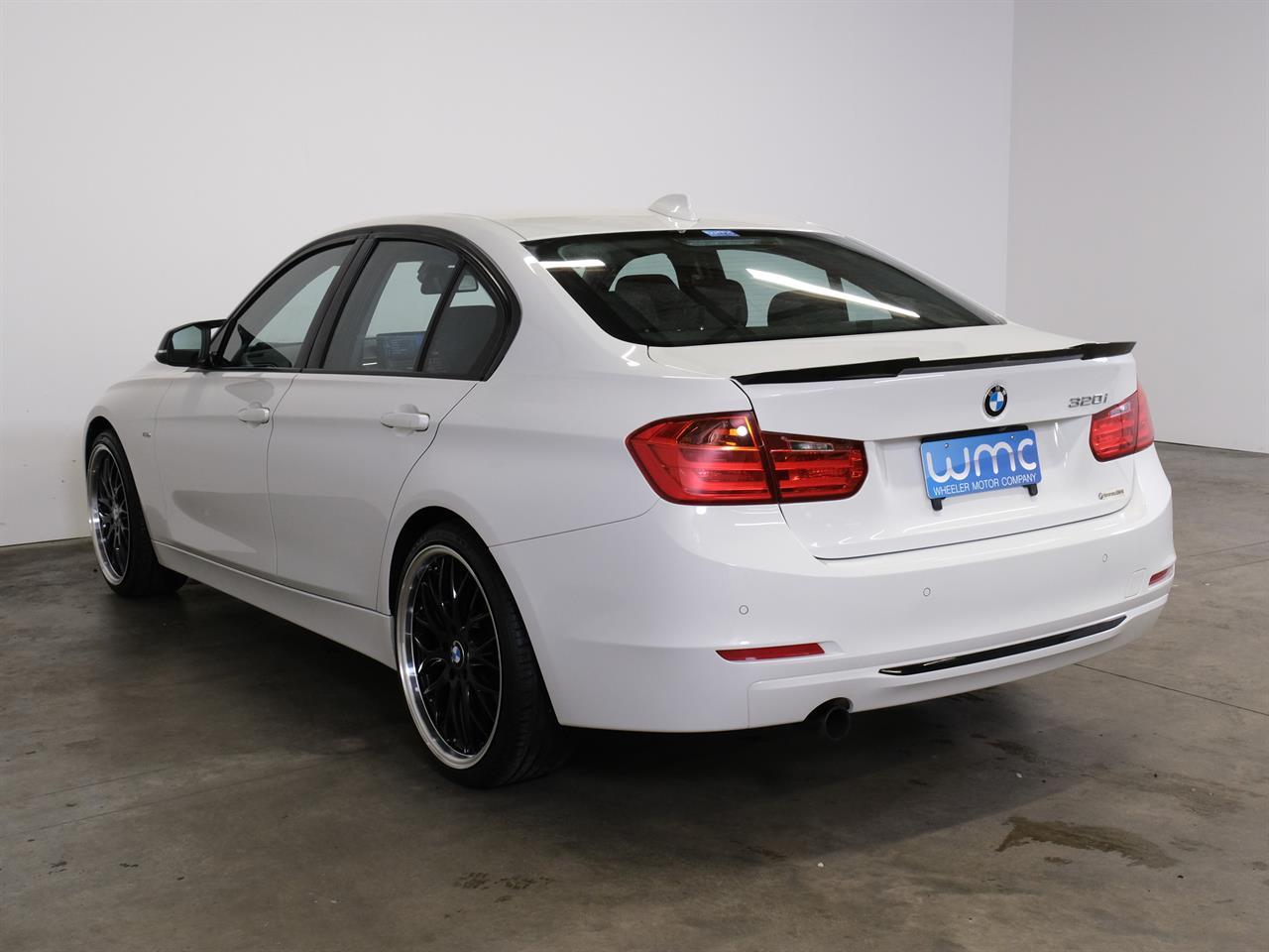 image-5, 2012 BMW 320i Sport at Christchurch