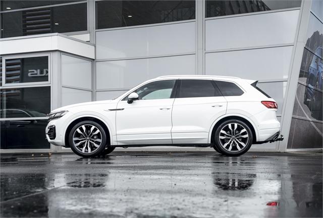 image-2, 2022 Volkswagen Touareg V6S R-Line 210Kw at Christchurch