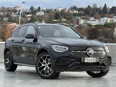 2022 MercedesBenz GLC 300 e GLC300e