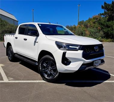 2024 Toyota Hilux SR5 2.8DT Hybrid 6AT 4WD