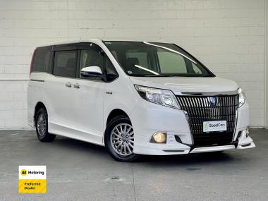 2015 Toyota ESQUIRE Gi Black Tailored 7 Seater