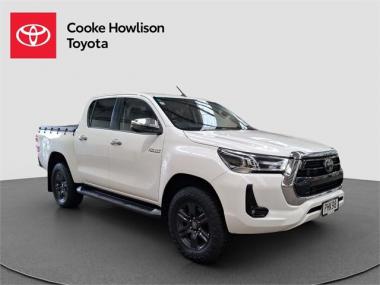 2022 Toyota Hilux SR5 4WD