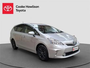 2014 Toyota Prius Alpha G 1.8L