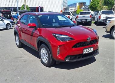 2022 Toyota Yaris CROSS GX PETROL, Hatchback