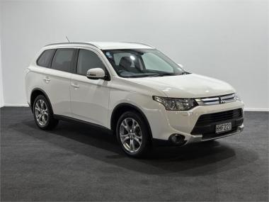 2014 Mitsubishi Outlander XLS